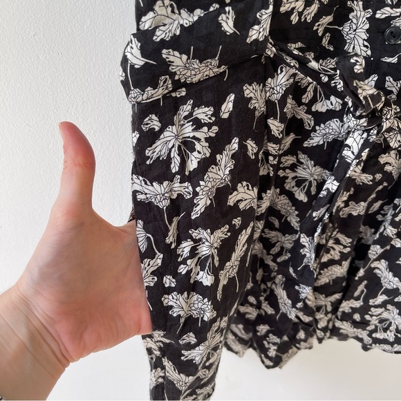 Rag + Bone Black White Floral Surplus Romper Size 4 Short Sleeve viscose pockets - Picture 5 of 16